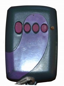 V2 TRR 4 PURPLE Télécommande portail 4 boutons 433.92 MHz - 1001 Telecommandes